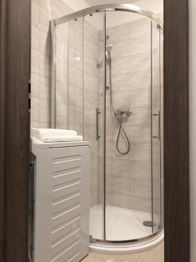 Exclusive Home - D. Apartman ペーチ エクステリア 写真